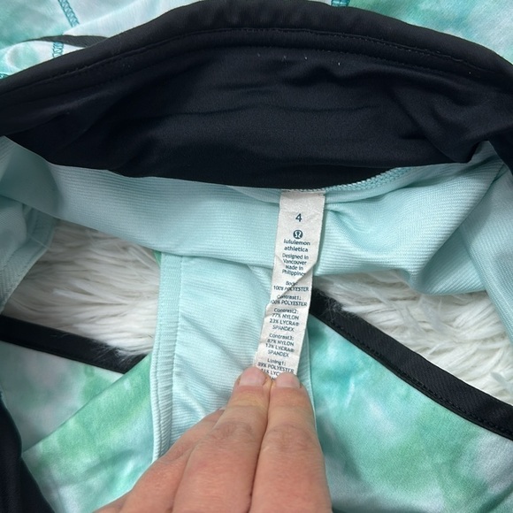 Lululemon Run: Speed Short Spray Dye White Blue Tropics / Black - Picture 3 of 5